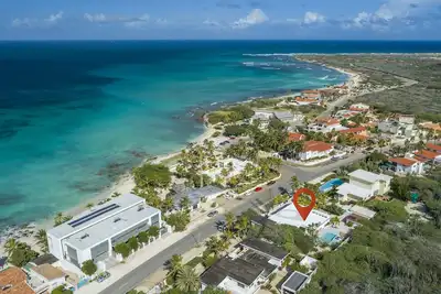 Boca Catalina Modern Villas 2 chambres 2 salles de bain cuisine complète étapes de la plage