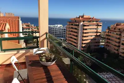 Image de Vue magnifique! Très ensoleillé, décoré dans le coeur de Cascais