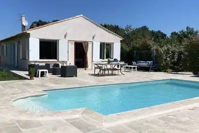 Image de Villa privé de 120 m² avec piscine, pouvant acceuillir 12personnes 🏠 ☀️