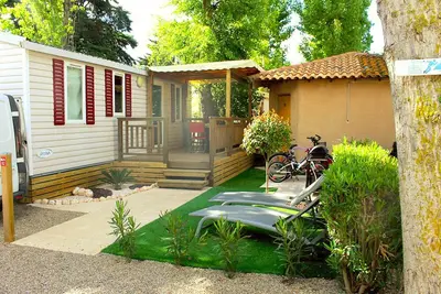 Mobil Home La Carabasse 4* tout confort 3 ch, clim, vélos, terrasse, 2 Sdb, 2 Wc