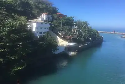 Image de Excellente maison dans la copropriété de Joatinga. Sécurité 24h / 24. Au bord de la mer.