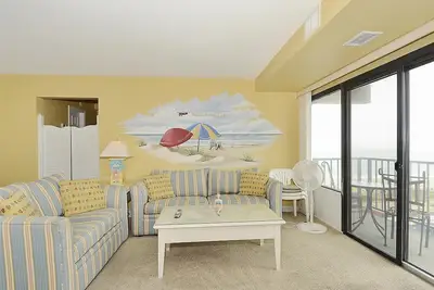 Image de ACTIVITÉS Quotidiennes Gratuites! ! ! Magnifique et Beachy 2 Br / 2 Ba! À quelques pas de la plage!