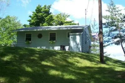 Image de Finger Lakes -Sunset Cottage sur le magnifique lac Cayuga! -Bleu