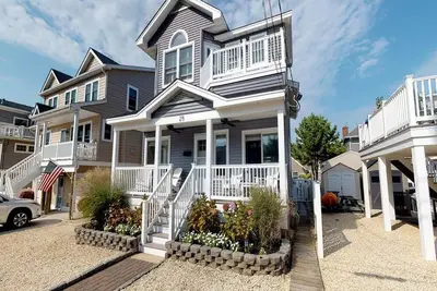 Image de Logement de 4 chambres à Brant Beach