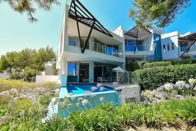Image de Superbe villa blanche moderne à Sierra Blanca, Marbella!