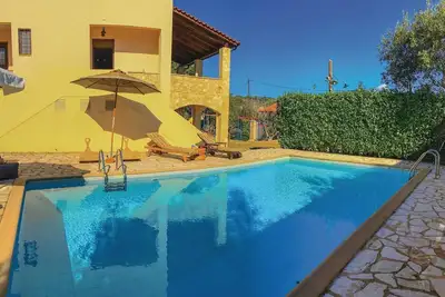 Image de Belle maison à Aigio