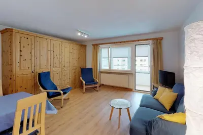Appartement bien entretenu avec vue et infrastructure commode