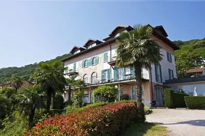 Image de Magnifique appartement dans une villa de prestige Art Nouveau avec piscine et superbe vue sur le lac