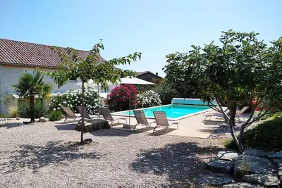 Image de Les GiVans, gîtes de 60m², piscine chauffée à partir du 15 mai, vue panoramique