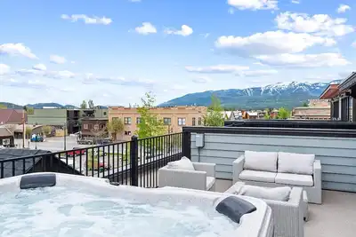 Image de 🌸 Penthouse Exécutif Centre-Ville🌸