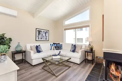 Image de 1508 W Oceanfront - la maison arrière de notre maison front de mer