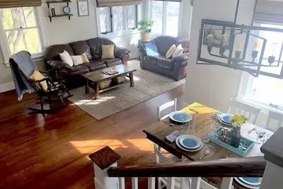 Image de Downtown Farmhouse Brand New Listing Ă Cody Wyoming