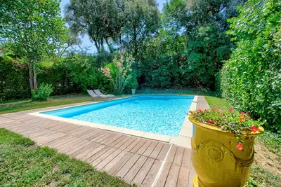 Image de Villa avec piscine très proche du centre ville d'Aix
