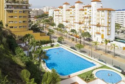 Image de Confortable appartement pour 4 personnes avec piscine, climatisation, Wifi, Tv, terrasse et parking