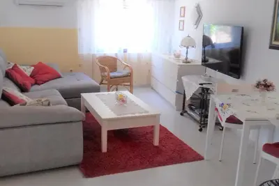 Image de Appartement calme et gai à vol d'oiseau à 300m de la plage