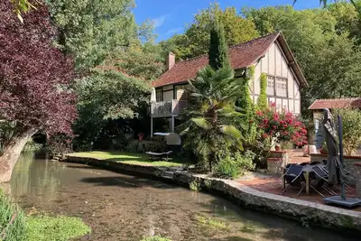 charmant gîte rénové avec vue sur parc et rivière