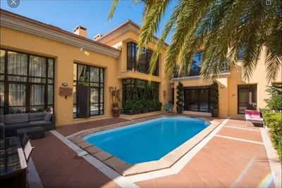 Image de Louer une Villa Hermosa Ă Puerto Banus, Marbella!