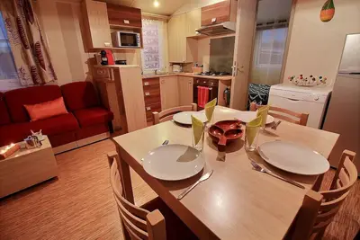 Image de Mobilhome Familiale, Bien Equipe Pour 6\/8 personnes