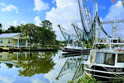 Image de 2 Lits, 2 Bains Luxe Bord De L'Eau Avec Lancement PRÈS De Cocodrie \/ Pointe Aux Chein \/ Houm