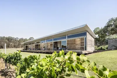 Image de The Longhouse - Suite 2 - Iconic Hunter Valley property, 2 en-suite bedrooms and vineyard views