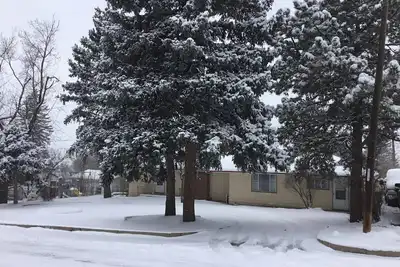 Image de Notre villa, dans le centre de Colorado Springs avec une vue magnifique sur Pikes Peak.