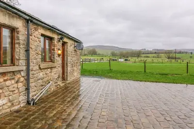 Orcaber Farm Retreat, avec feu ouvert à Austwick, Réf 15484