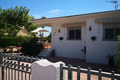 Image de Maison calme, Jardin, Immense Plage 350m, Pêche (Mer, Rivière, Bateau) / Riomar