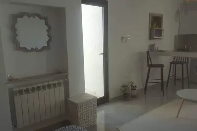 Image de Studio avec accès piscine Ain Zaghouan Tunis