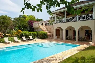 Image de Jus Paradise Jamaica - Villa de luxe de 3 chambres à Montego Bay - Personnel compris