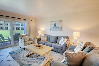 Image de 2br / 2ba - rendre directement à la piscine et de la plage!
