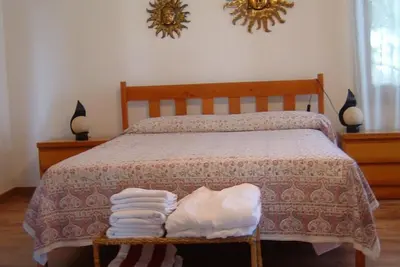 Image de Vue mer, calme, central, proche de la plage, jardin et piscine privés