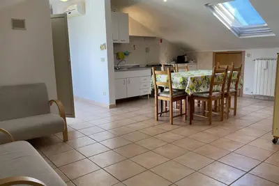 Image de appartement dans les collines Ă 6 km de la mer