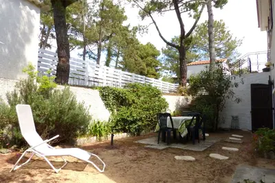 Image de Appartement 4-6 personnes Ă 5 min a pied de la plage, 10 min du centre villle