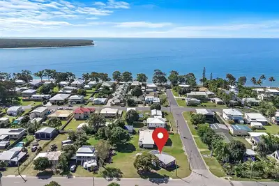 Image de Le chalet violet - Burrum Heads