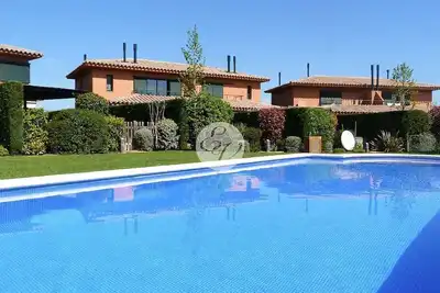 Image de Villa Brenda est situé dans Torremirona Resort