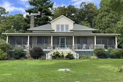 Image de White Oaks - Belle vacances Accueil Lakefront sur la rive nord du lac Vert!