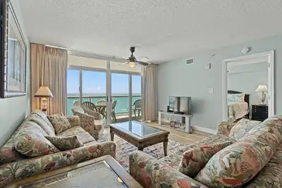 Image de Crescent Keyes 1104, Condo 3 Chambres sur la Plage, Bain à Remous et Connexion Wi-fi Gratuite!