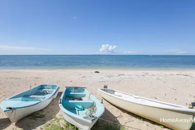 Image de Nouvelle construction, Ă 30 secondes de la plage et pendant la location de barbecue gratuite