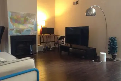 Image de Arcadia home 3bed / 2bath à côté du marché de ranch 99