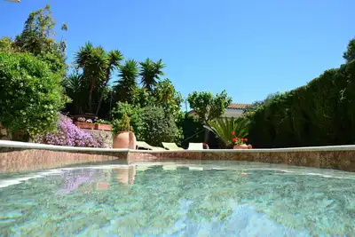 Image de Arts House. Pool, garden, beaches for you! @ 20 km from Barcelona