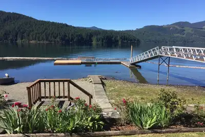 Image de Privé Maison Paisible sur Belle Lake Cowichan