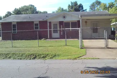 Image de Près de Fort Smith / Van Buren et Fayetteville Ar - La maison des porcs!
