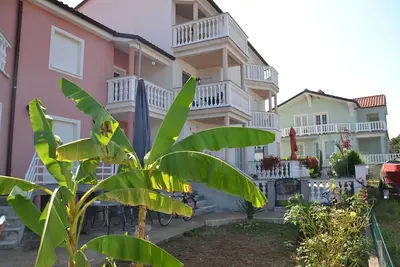 Maison de vacances Basic Apartment 2