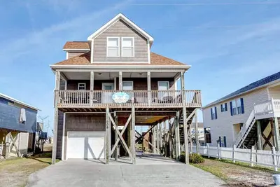 Image de La sérénité vous attend! D'énormes remises hors saison! Oceanview / Icw 4br Home avec ascenseur
