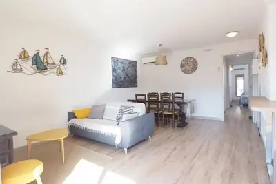 Image de Superbe, 6 Couchages, quelques mètres de la Plage, Climatisation, Parking