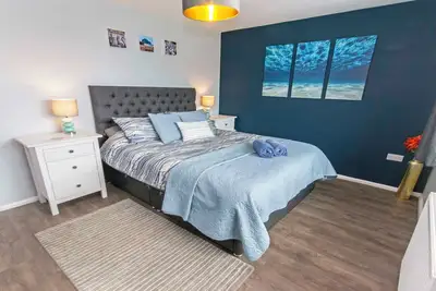 Image de Sandbanks Sleeps 4 | Beach Pass & 1 Dog