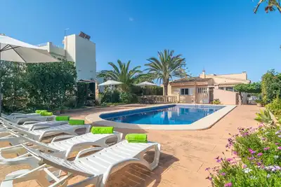 Image de Can Moragues & Martorell - Villa with private pool in Badia Blava. Free WiFi