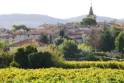 Image de Location pour 6 personnes dans un village du Vaucluse, entre Luberon et Ventoux