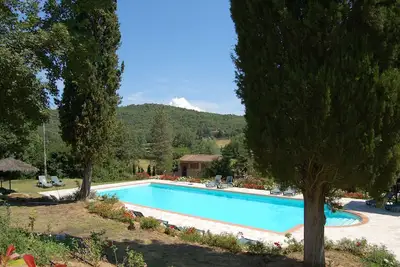 Image de Villa pour les grands groupes, Wi-Fi, une piscine, des cours de cuisine
