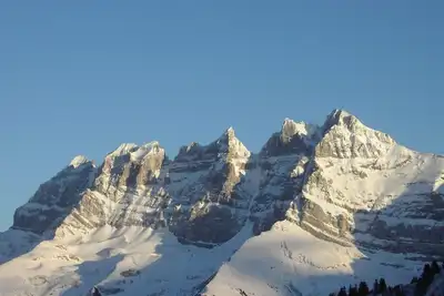Image de Apt. de 2 chambres dans le super domaine skiable «Portes du Soleil» avec vue sur les Dent